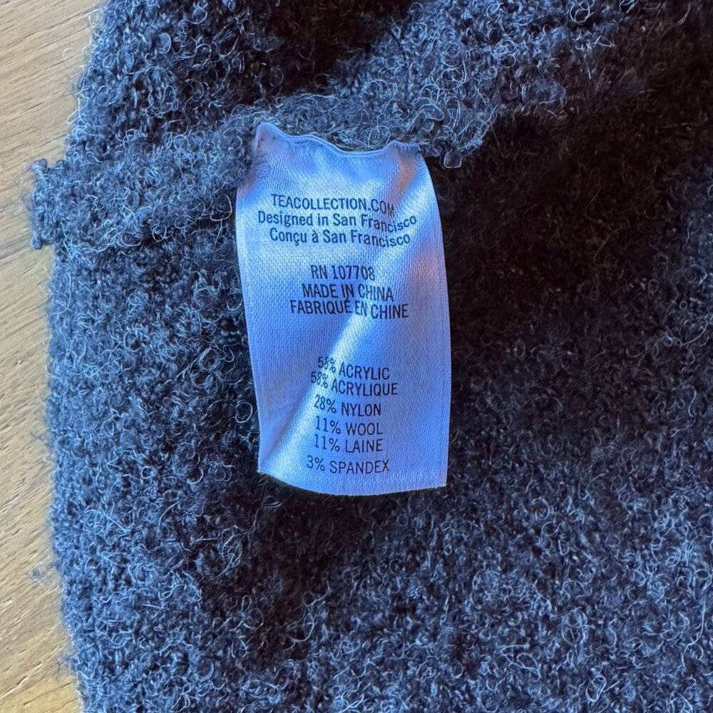 TEA COLLECTION Button Up Cape Shawl Girls 6-7  M Cozy Gray Boucle Poncho Grey - Picture 5 of 5